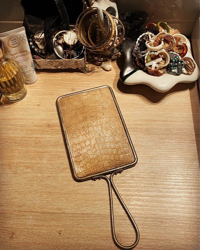Miroir à main vintage ou miroir de barbier