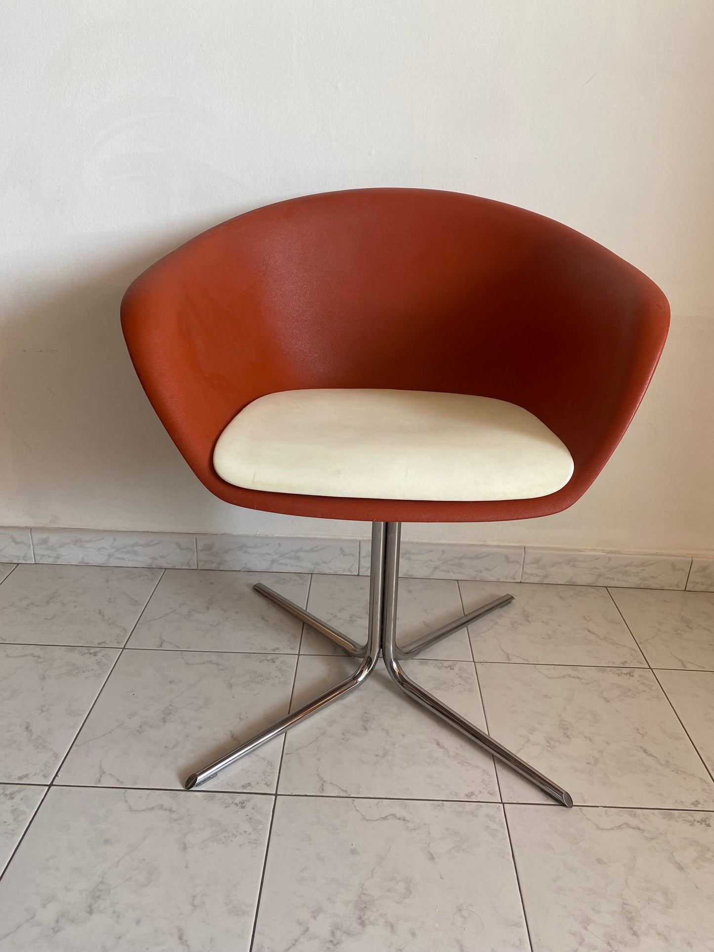 Fauteuil pivotant Arper Alter Molina Duna 02