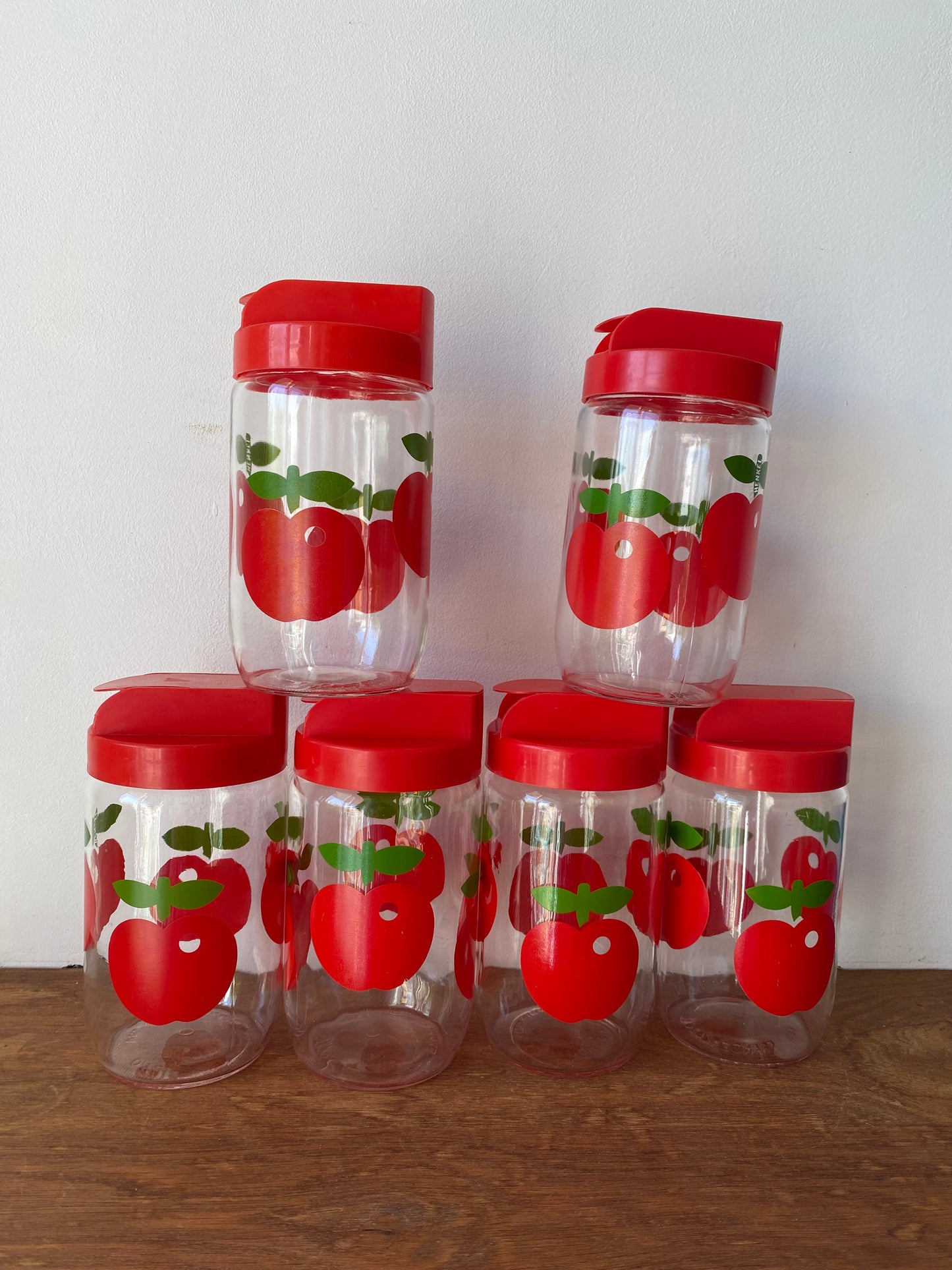 Lot de pots verseurs Henkel vintage