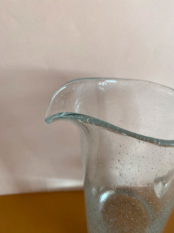 Pichet transparent en verre bullé vintage