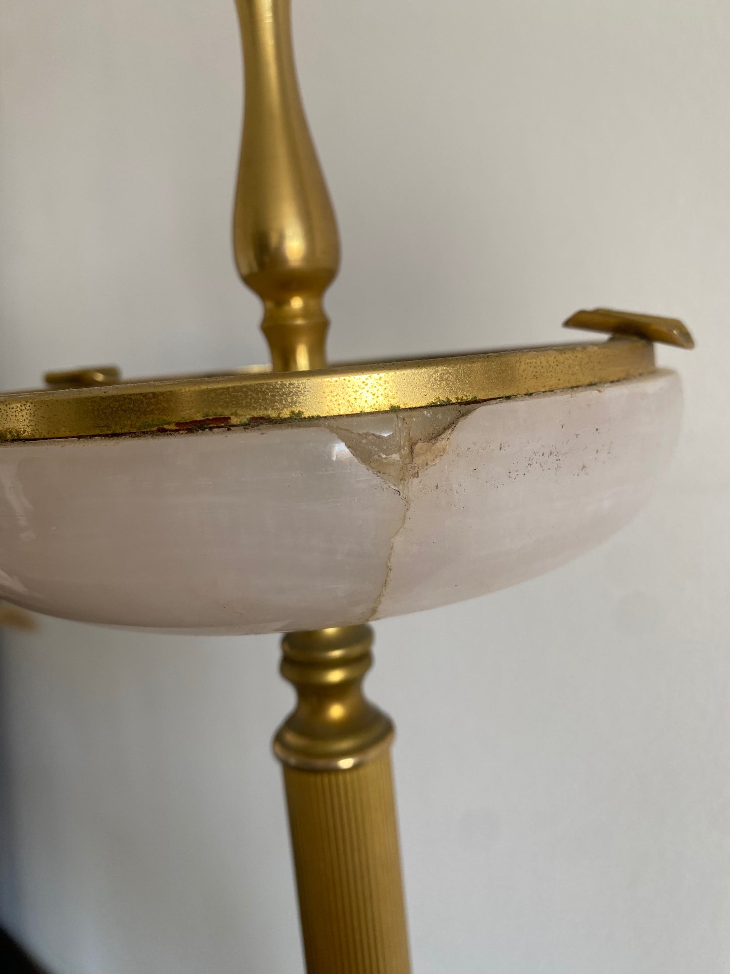 Cendrier sur pied onyx et laiton vintage