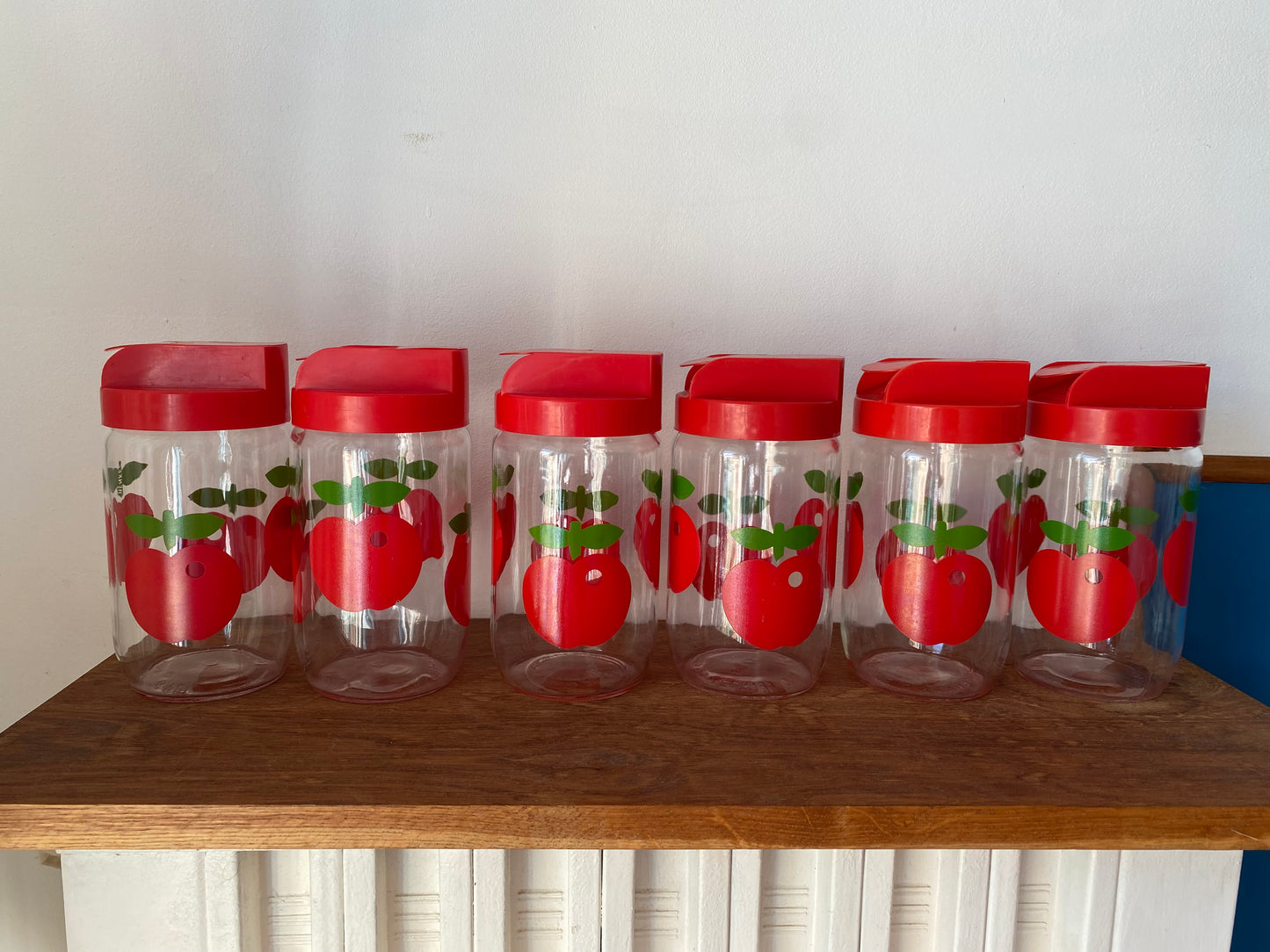 Lot de pots verseurs Henkel vintage