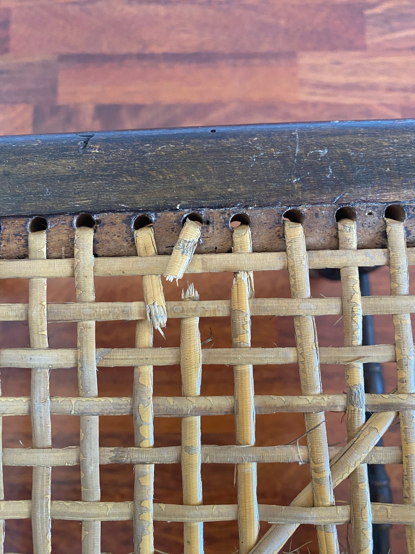 Chaise d’angle ancienne bois et rotin