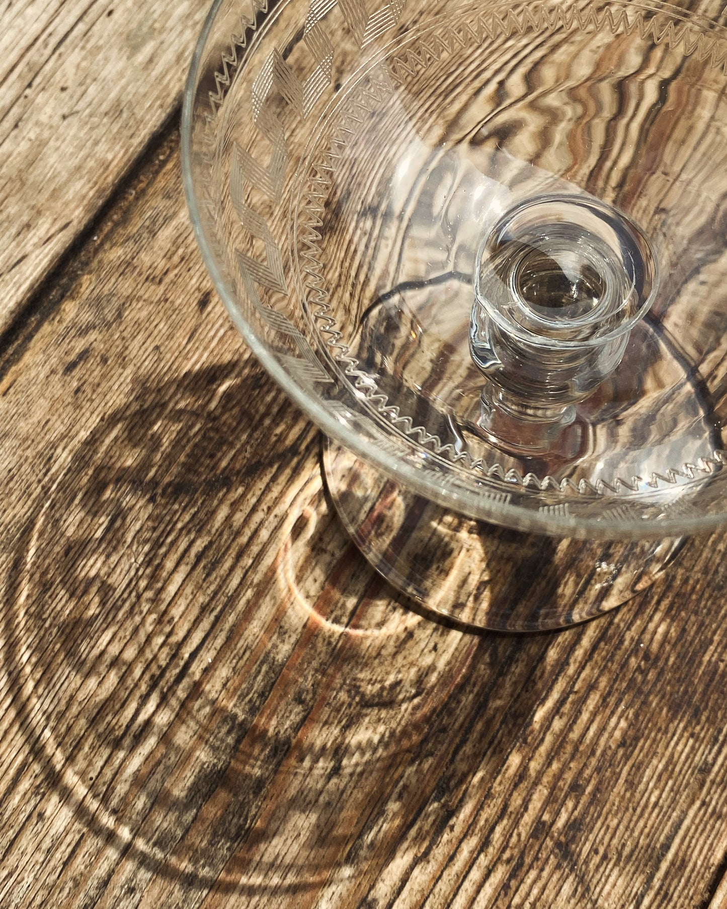 4 verres a champagne en cristal gravé et soufflé