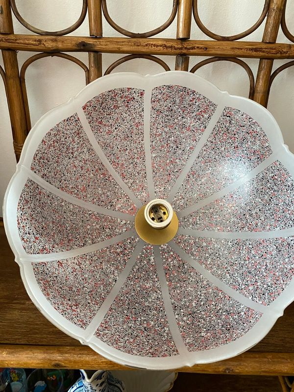 Suspension en granit rose vintage