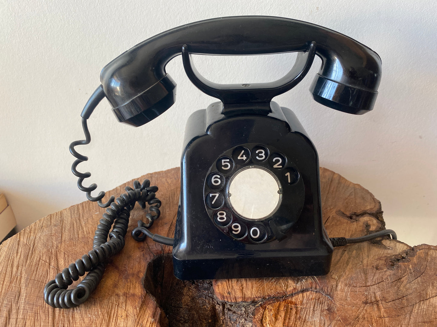 Téléphone vintage en Bakélite