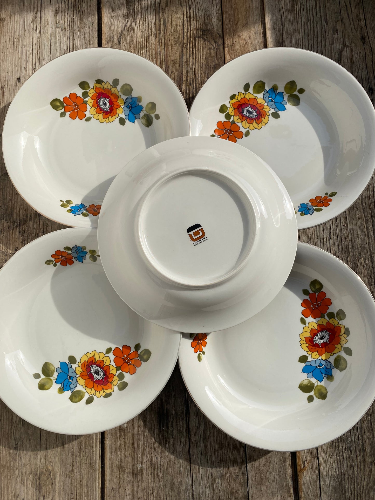 Assiettes italiennes vintage florales Tognana