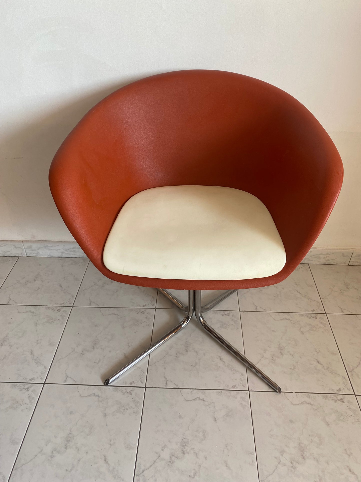 Fauteuil pivotant Arper Alter Molina Duna 02