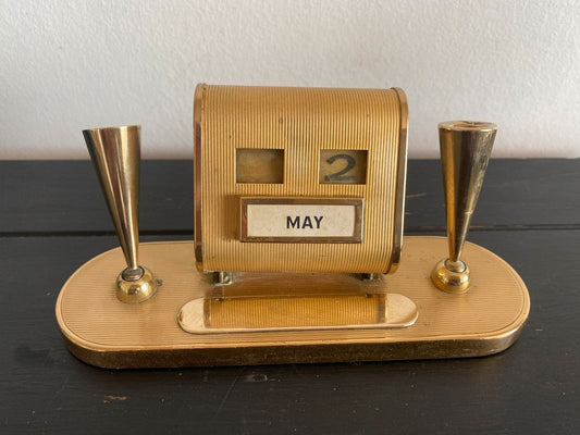 Calendrier perpétuel art déco en laiton