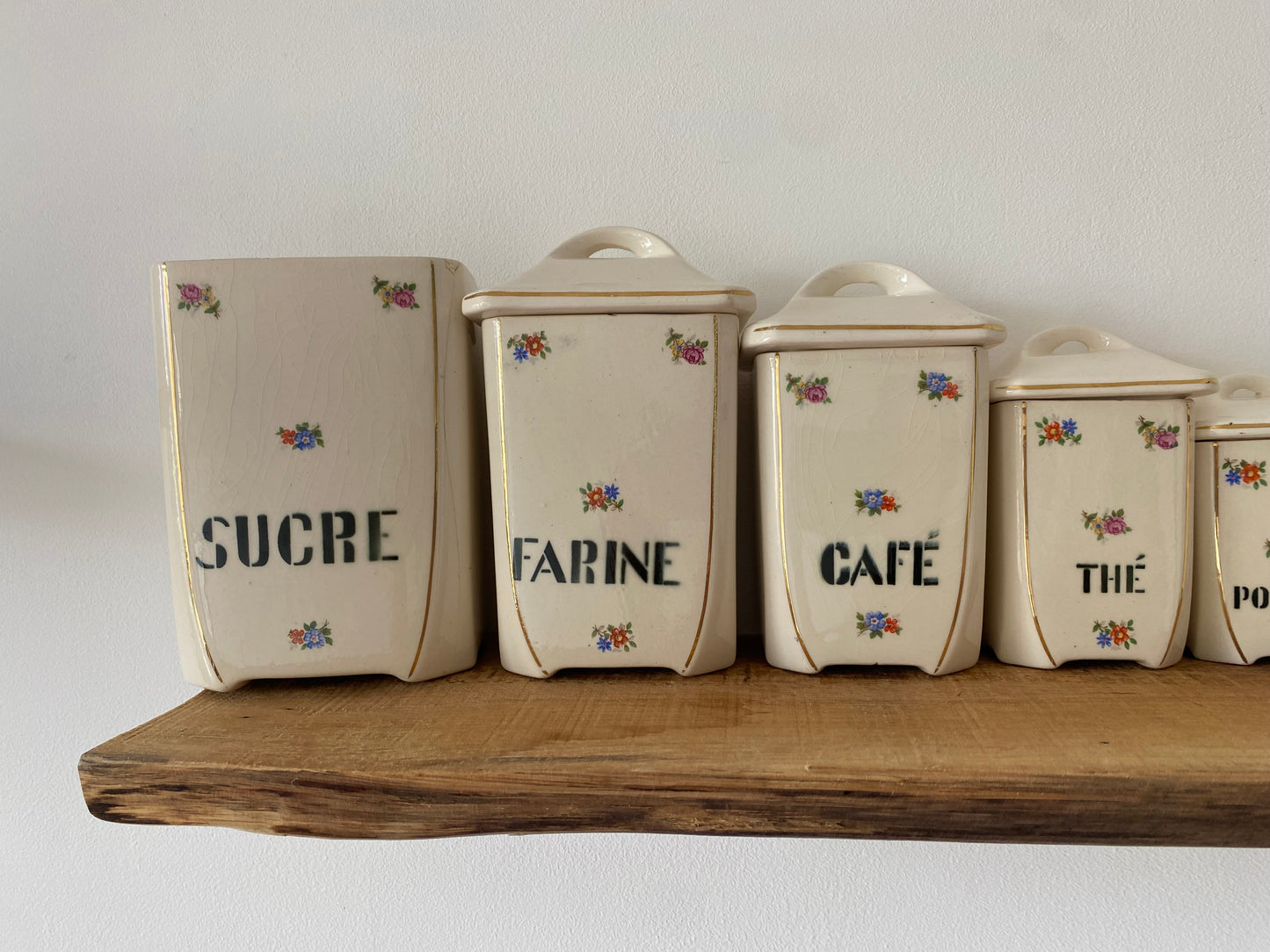 Ensemble de pots à condiments demi porcelaine