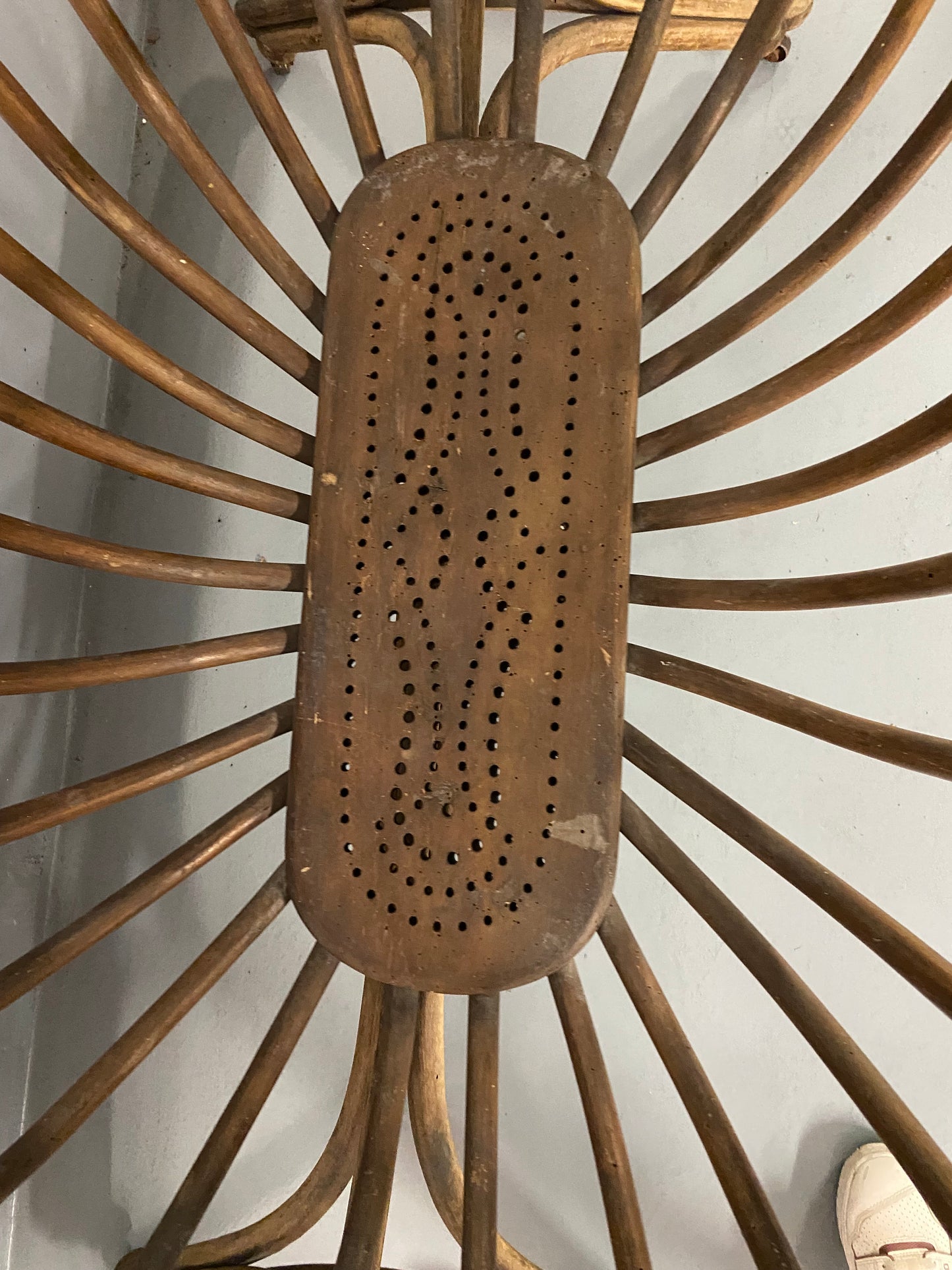 Berceau à bascule Thonet en bois courbé vintage