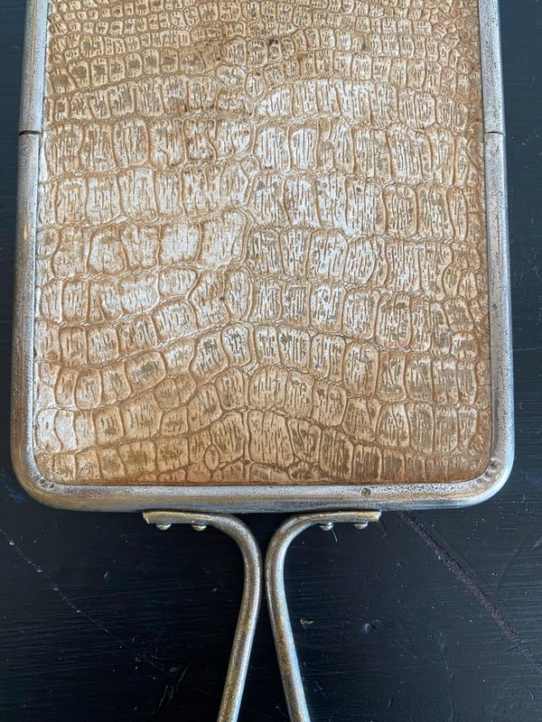 Miroir à main vintage ou miroir de barbier