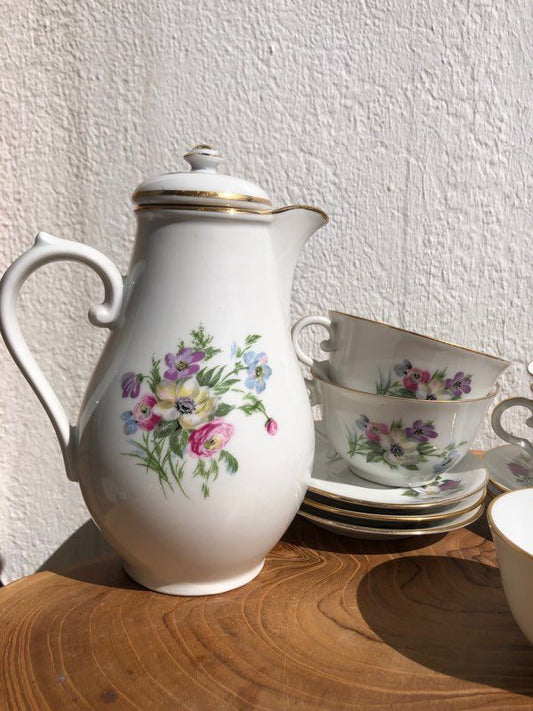 Service à thé en porcelaine d'Aquitaine