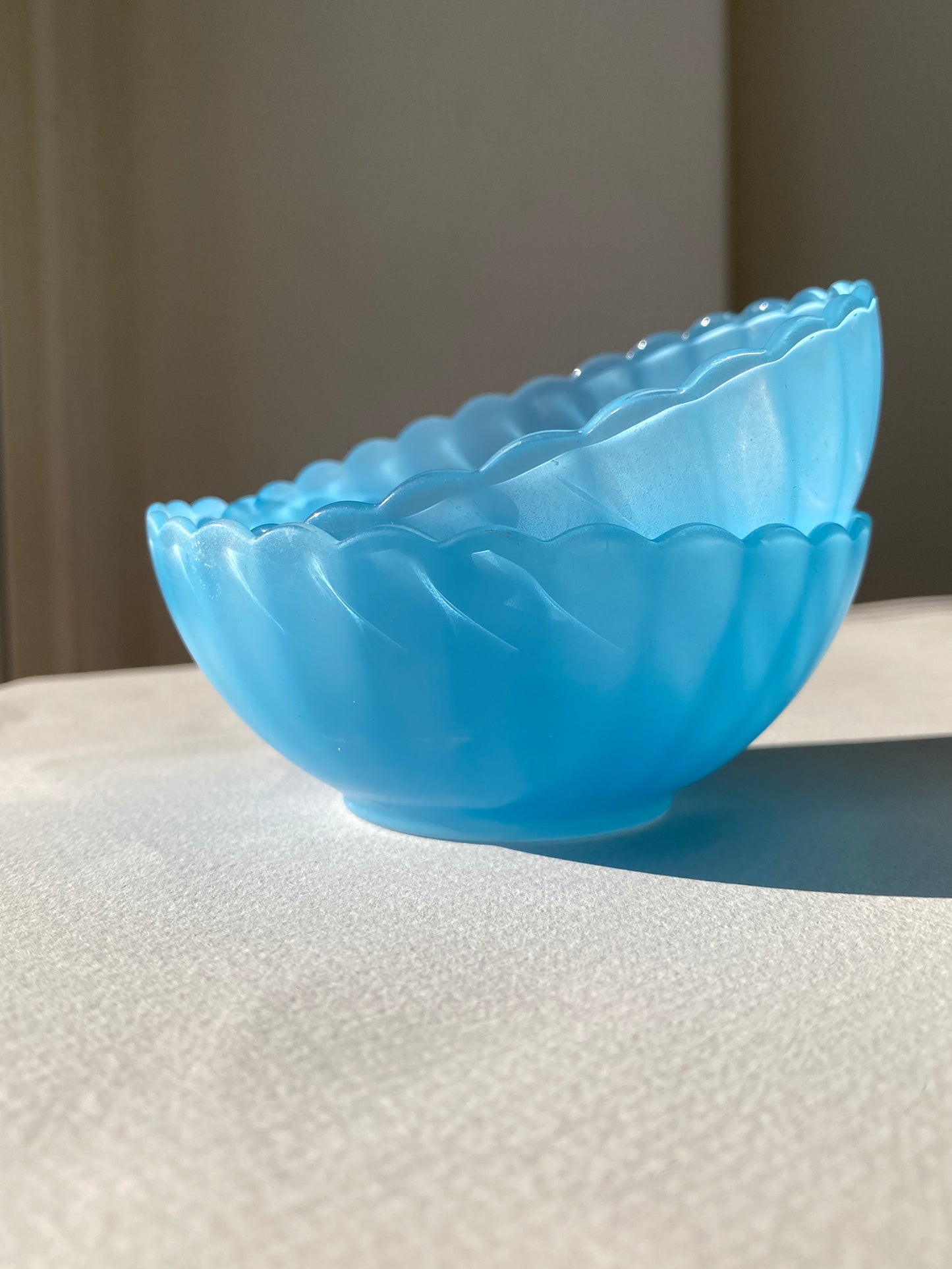 Coupelles vintage Dulcine opaline