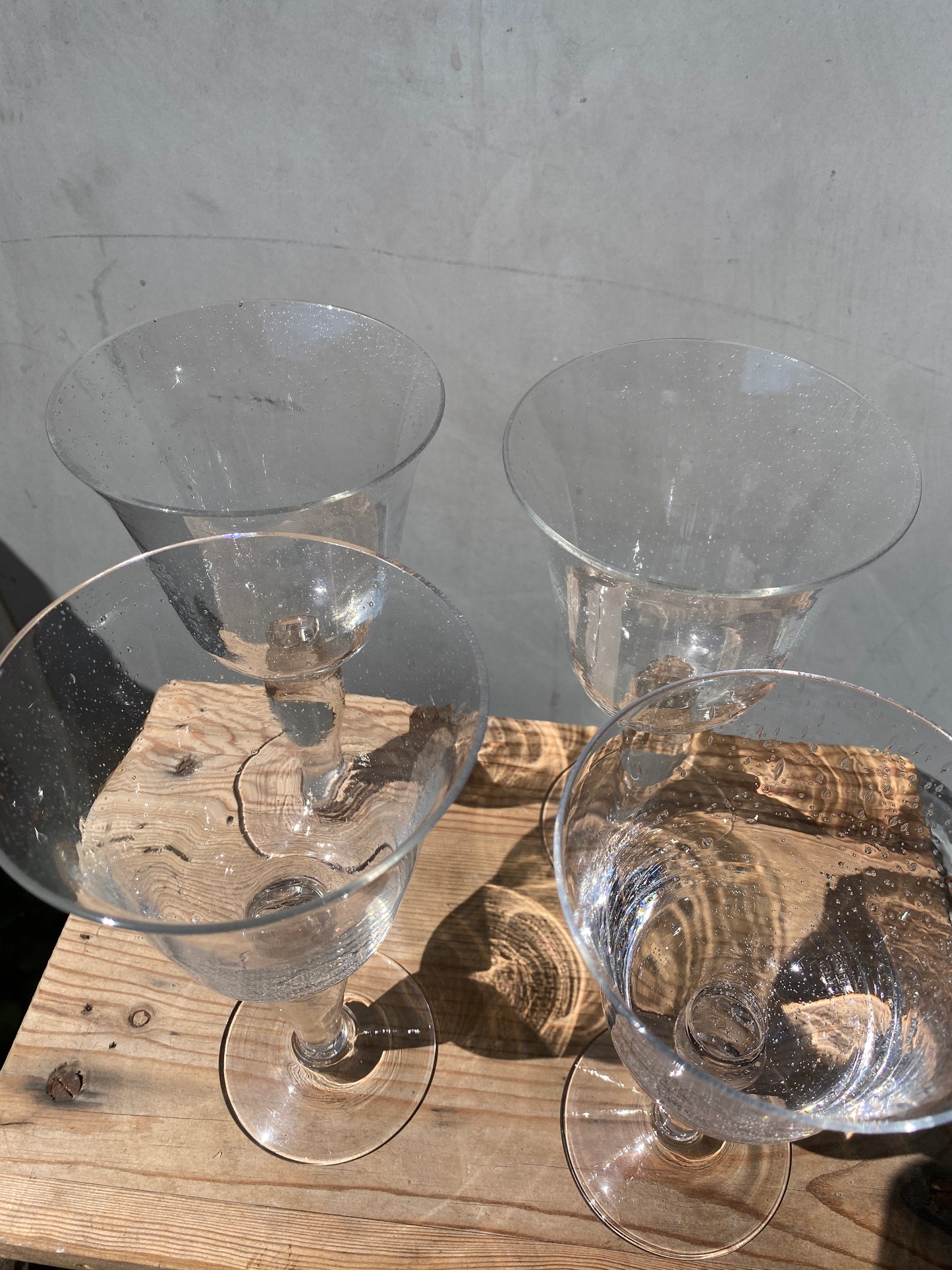 Verres à pieds bullés
