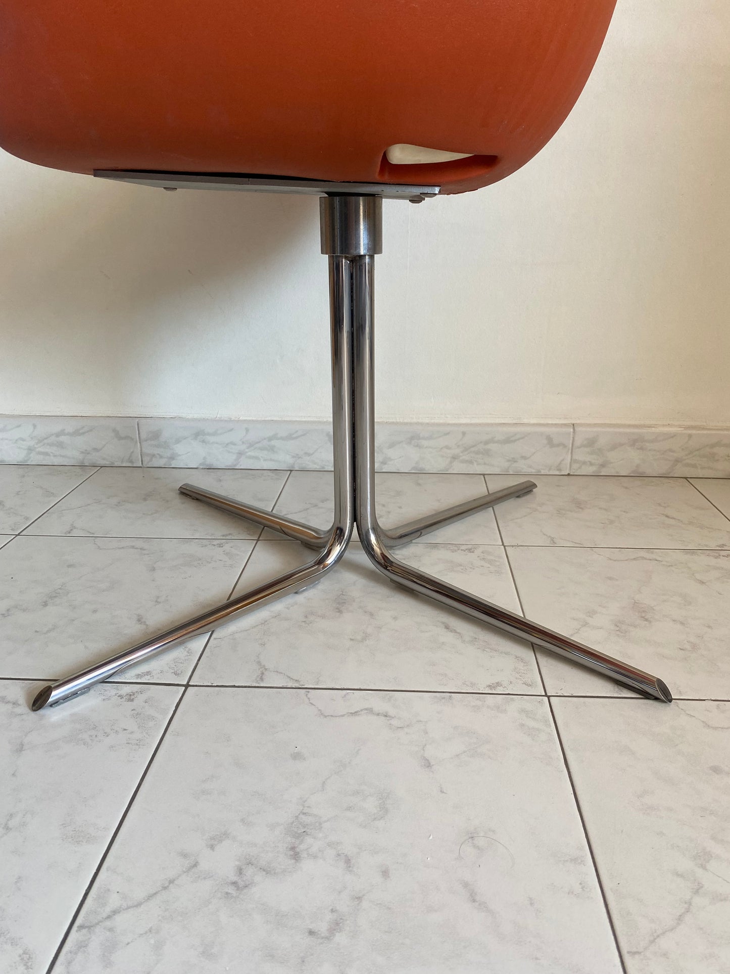 Fauteuil pivotant Arper Alter Molina Duna 02