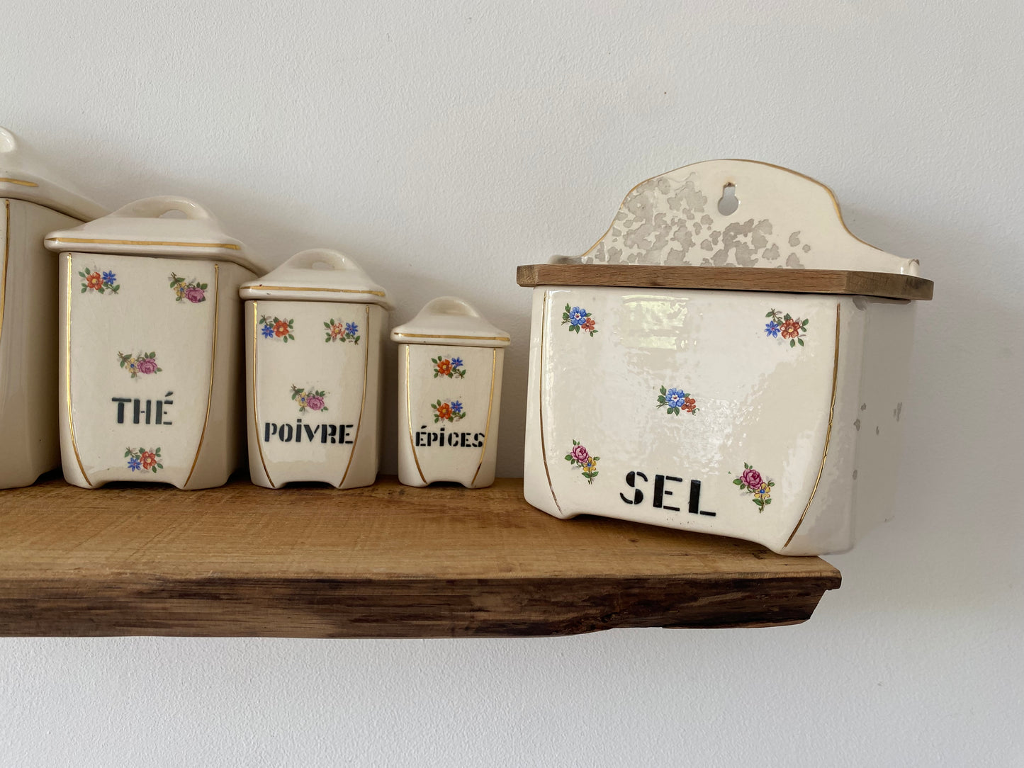 Ensemble de pots à condiments demi porcelaine