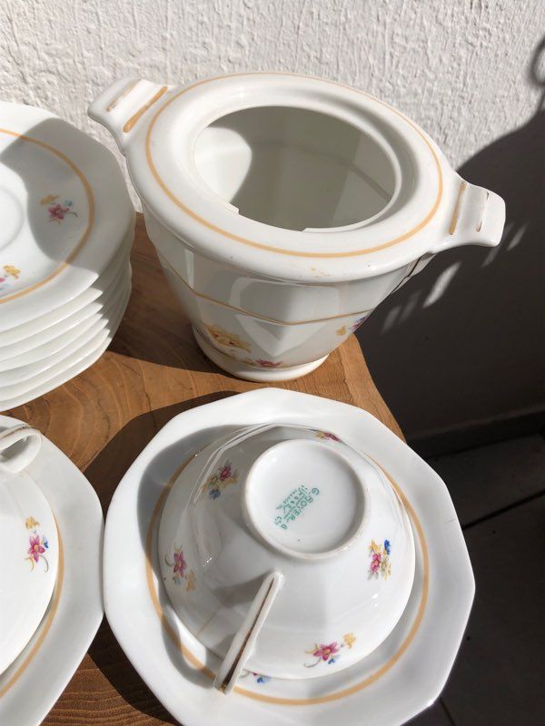 Service a thé G Boyer en porcelaine de Limoges