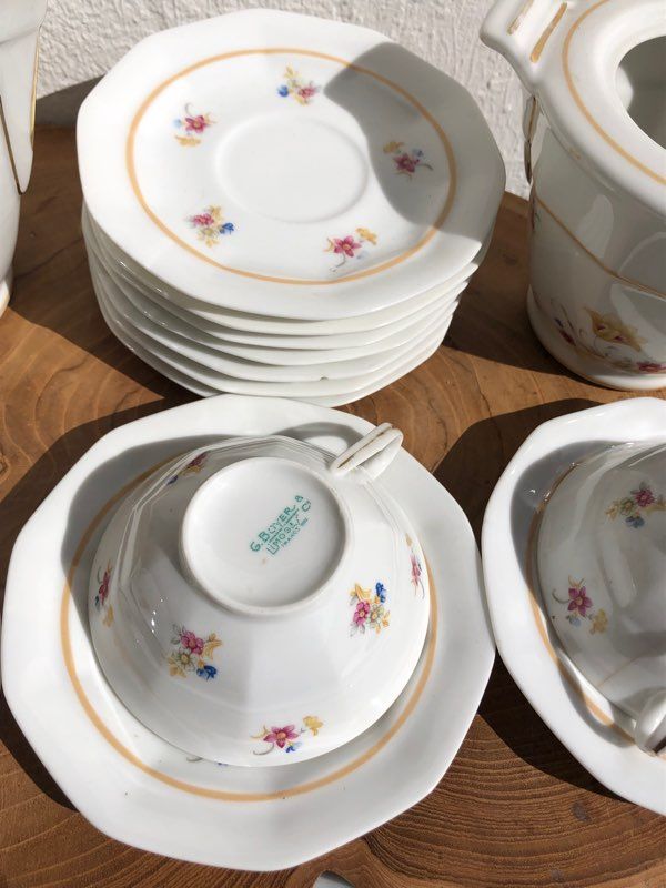 Service a thé G Boyer en porcelaine de Limoges