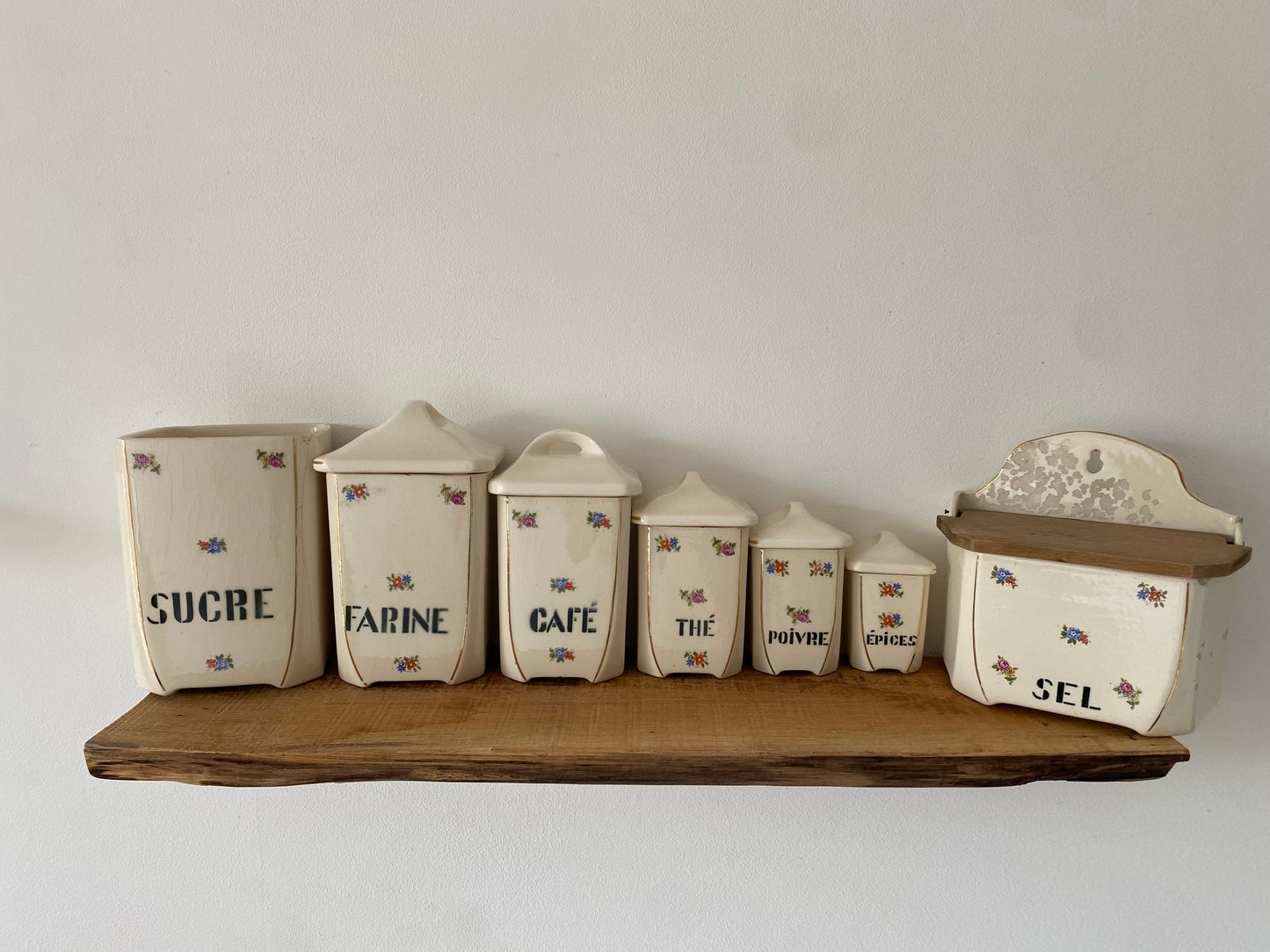 Ensemble de pots à condiments demi porcelaine