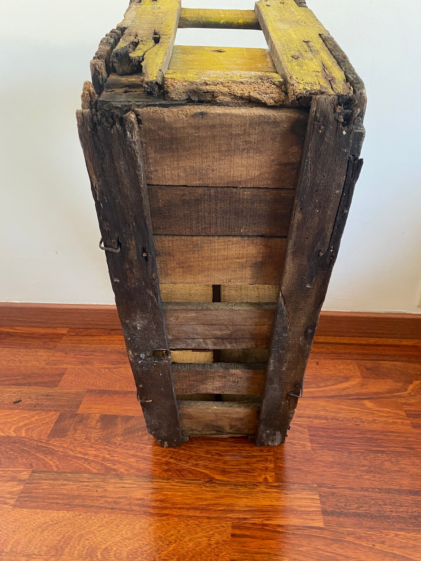 Porte bouteilles en bois vintage