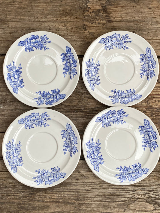 Assiettes ou sous tasse vintage Sarreguemines blanches et bleues