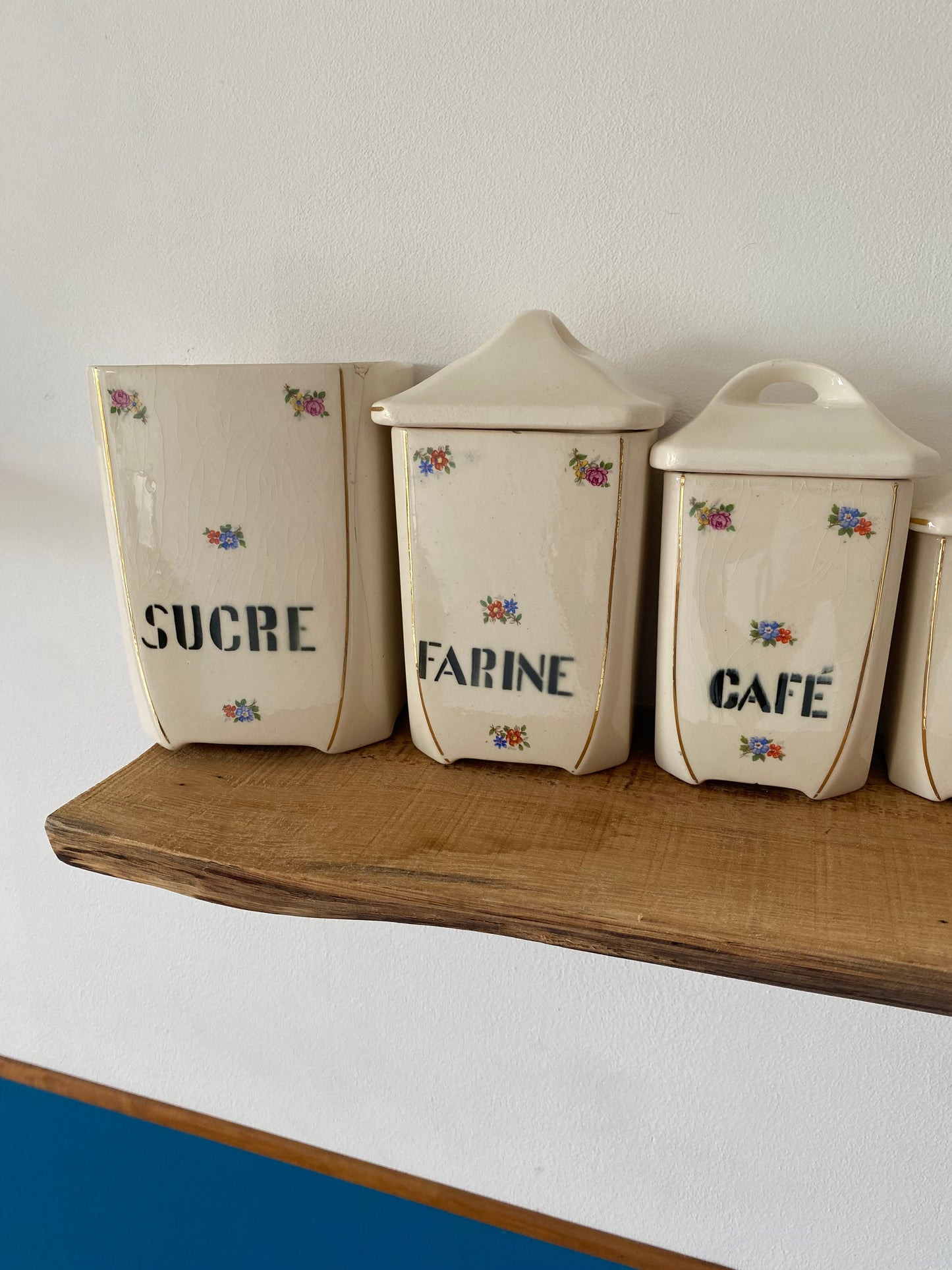 Ensemble de pots à condiments demi porcelaine