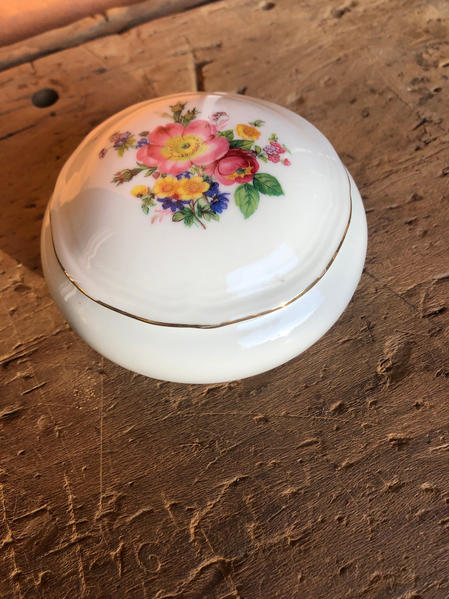Boite à bijoux en porcelaine