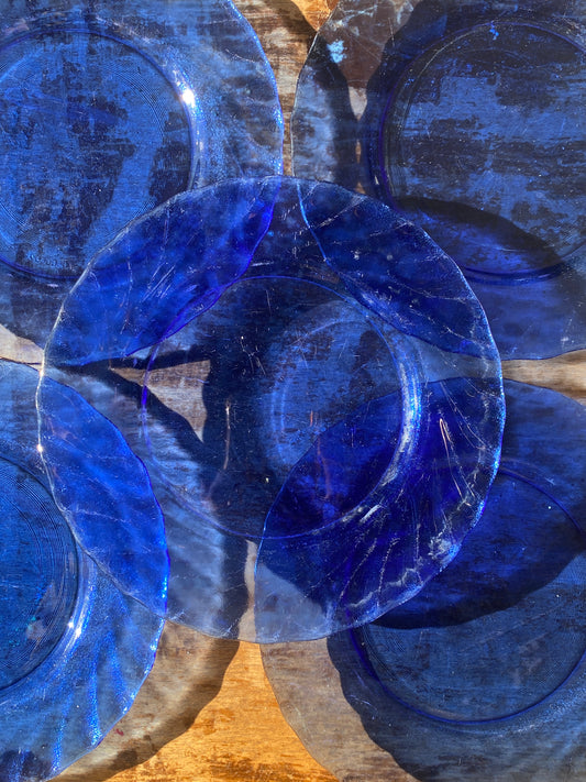 Assiettes bleues vintage Arcoroc