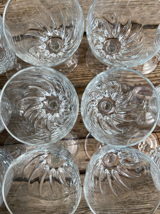 Lot de 12 verres a liqueur vintage Cristal d’Arques