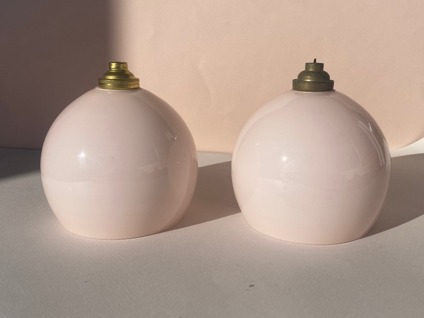 Duo de suspension en opaline vintage