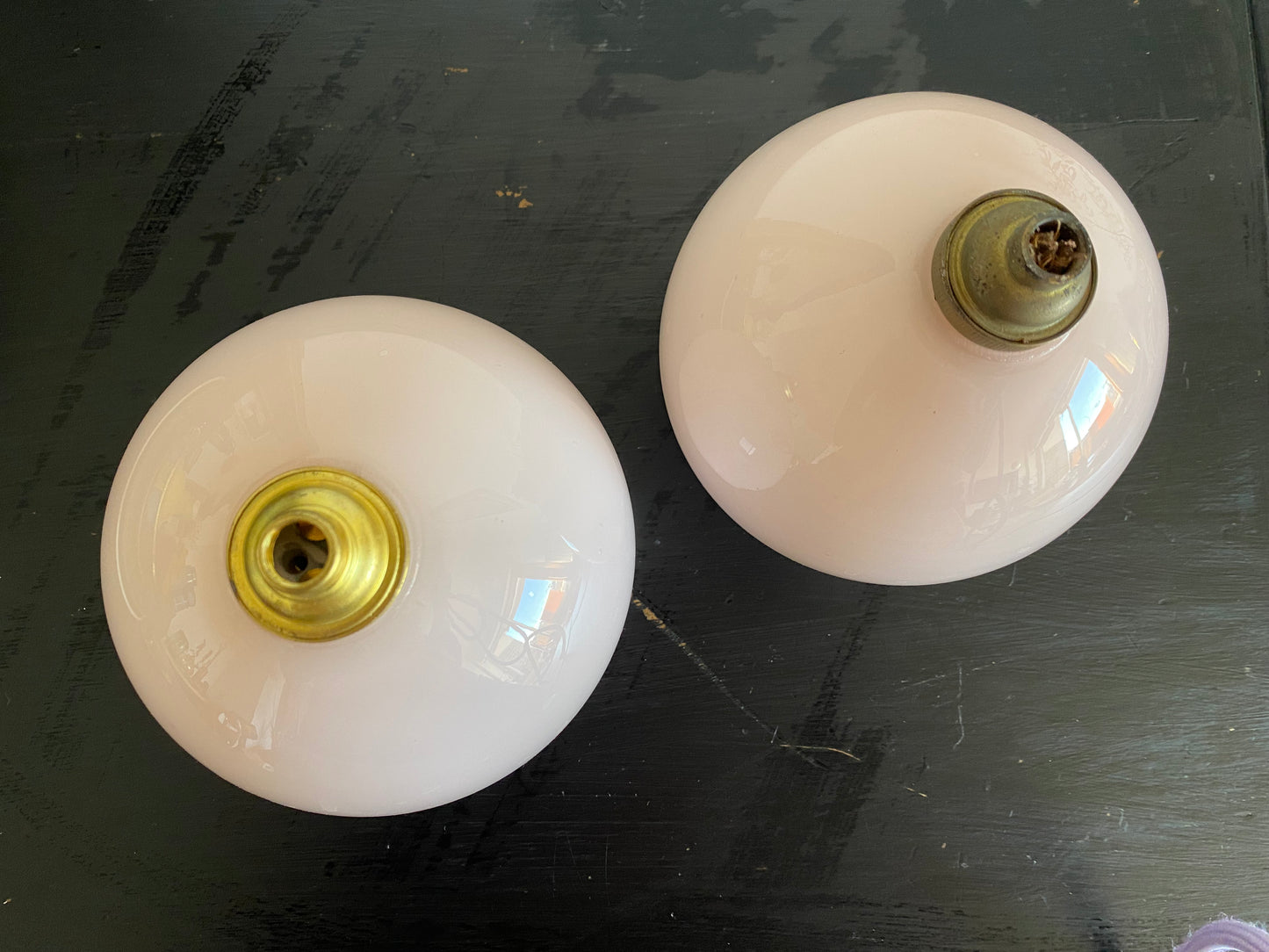 Duo de suspension en opaline vintage
