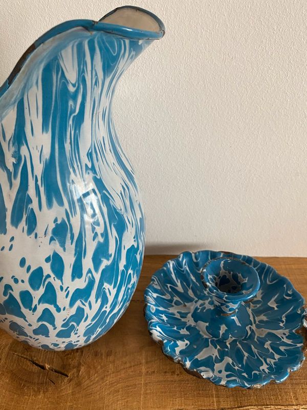 Bougeoir à main vintage émaillé bleu et blanc
