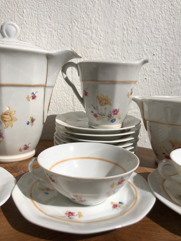 Service a thé G Boyer en porcelaine de Limoges